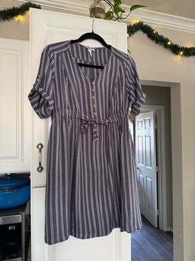 Isabel Maternity by Ingrid & Isabel Navy and White Striped Midi Dress